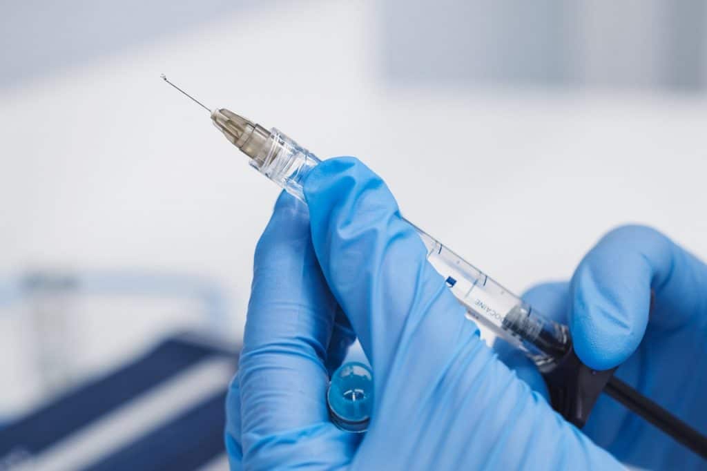 خطوات إجراء فيلر البكيني
